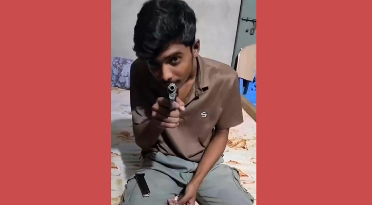 আড়াইহাজারে অস্ত্র হাতে ভিডিও ভাইরাল, যুবক আটক